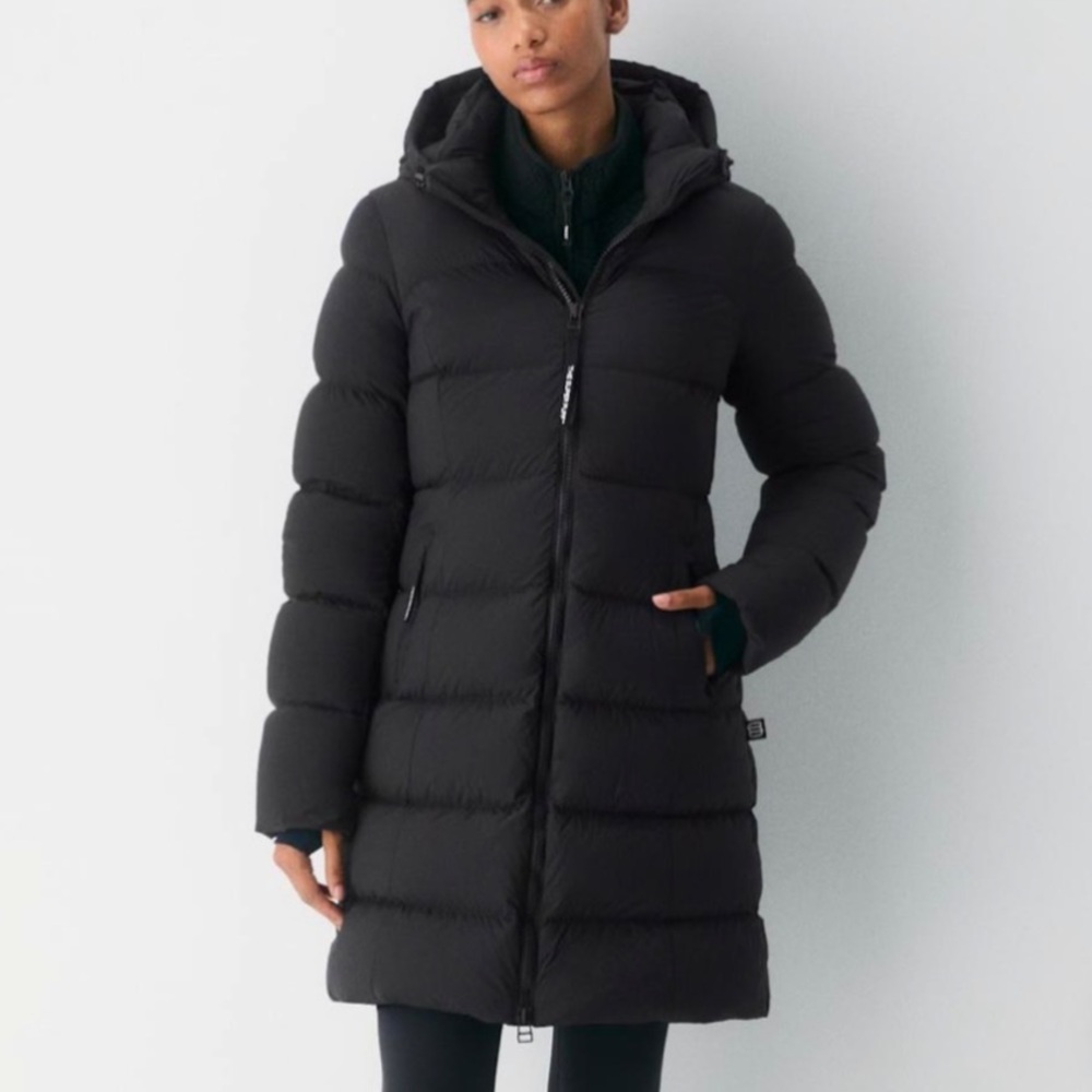 Aritzia supersnug mid size XS BRAND NEW WITH TAGS ATTACHED - Picture 2 of 4
